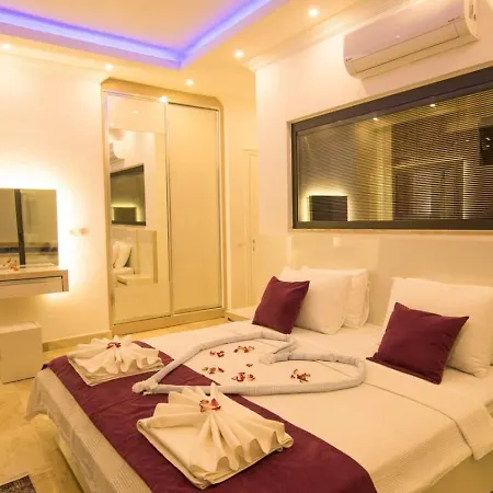 2 Bedroom Secluded With Private Pool Hot Tub Villa *