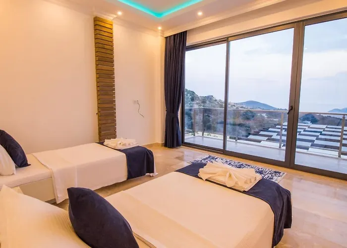 2 Bedroom Secluded With Private Pool Hot Tub * Kalkan