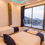 2 Bedroom Secluded With Private Pool Hot Tub * Kalkan