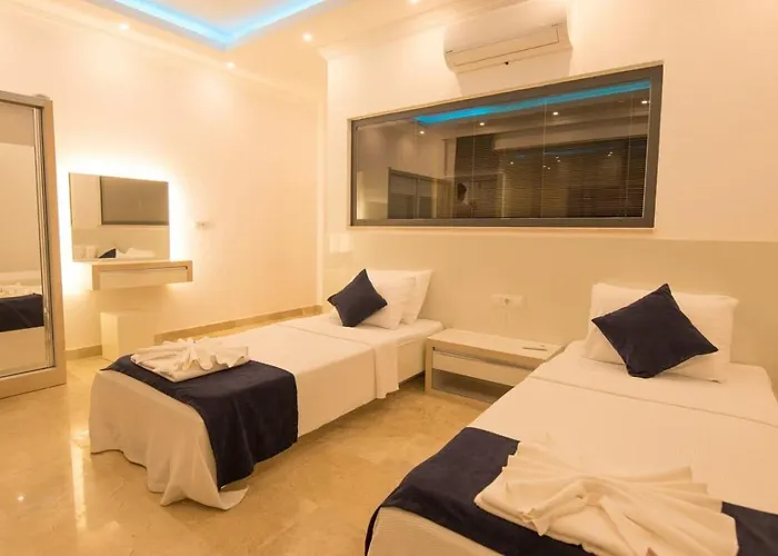 2 Bedroom Secluded With Private Pool Hot Tub 칼칸